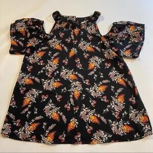 Lily White XS Cold Shoulder Split Sleeve‎ High Neck Floral Boho Top